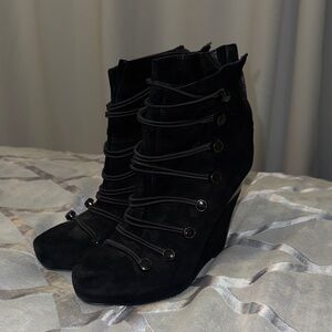 Rachael Ray Black Heeled Boots